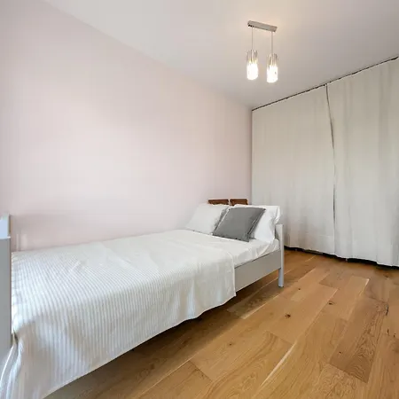 Wichrowa Comfort Zone By Bookinghost Βρότσλαβ