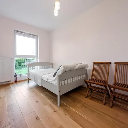 Wichrowa Comfort Zone By Bookinghost *